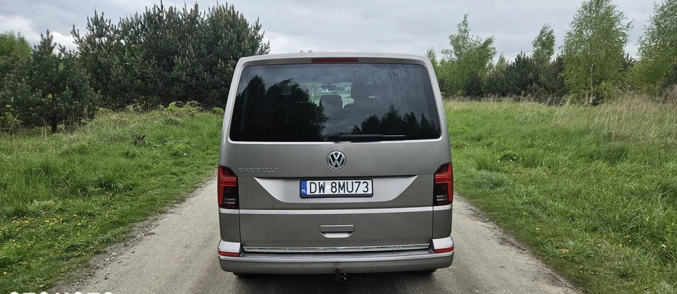 Volkswagen Caravelle cena 180000 przebieg: 111000, rok produkcji 2021 z Poznań małe 37